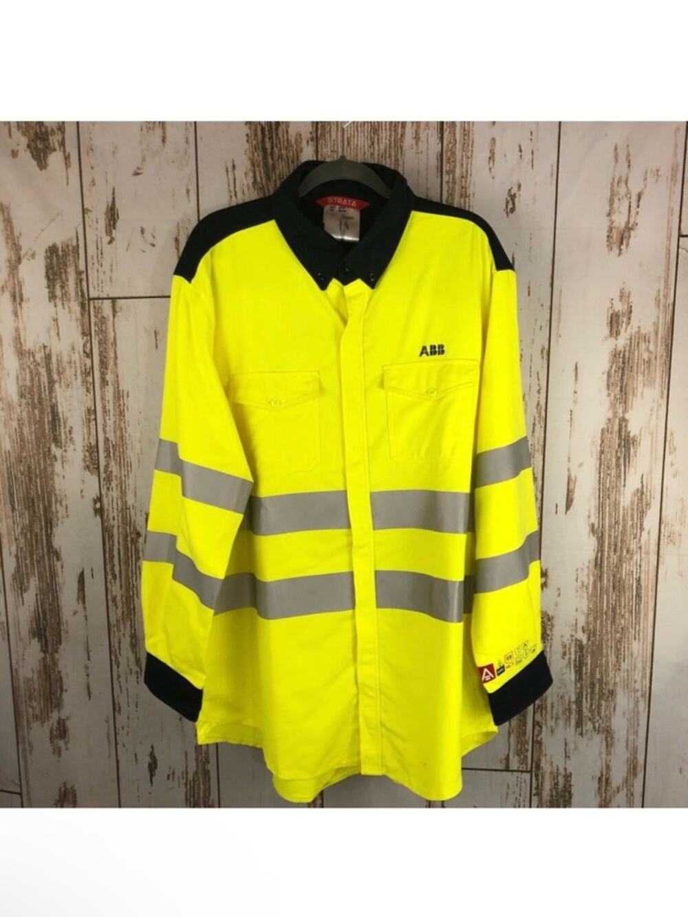 Strata Work Gear Shirt, Size 3XLarge. In excellent condition!